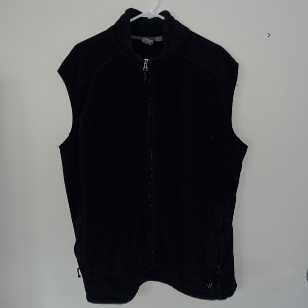 Men’s fleece vest